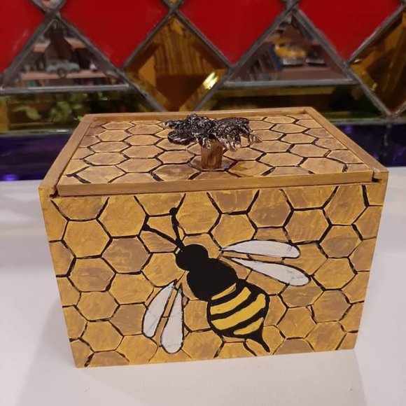 Bee trinket box - Picture 1 of 4
